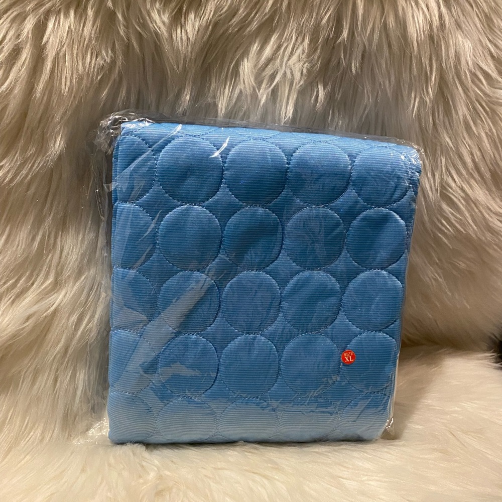 Summer Cooling Mat for Dogs Cats Self Dog Cooling Mat Breathable Pet Crate Pad - Picture 7 of 8